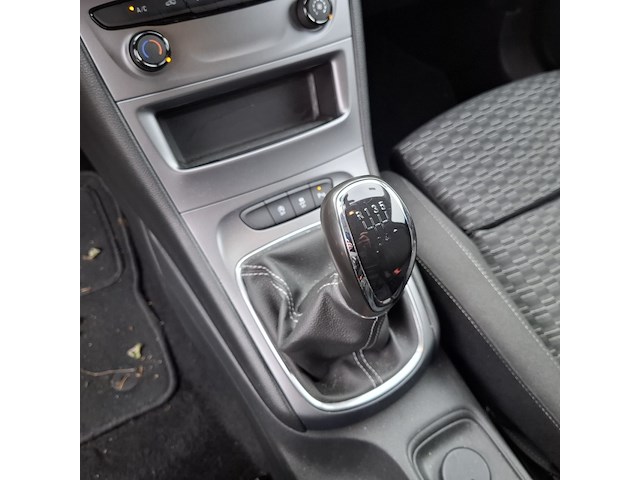 Personenauto, opel, astra - afbeelding 24 van  46