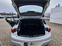 Personenauto, opel, astra - afbeelding 28 van  46