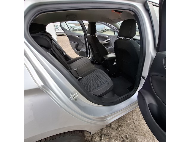 Personenauto, opel, astra - afbeelding 30 van  46