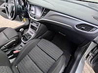 Personenauto, opel, astra - afbeelding 33 van  46