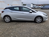 Personenauto, opel, astra - afbeelding 34 van  46