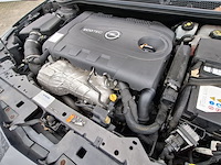 Personenauto, opel, astra - afbeelding 13 van  49