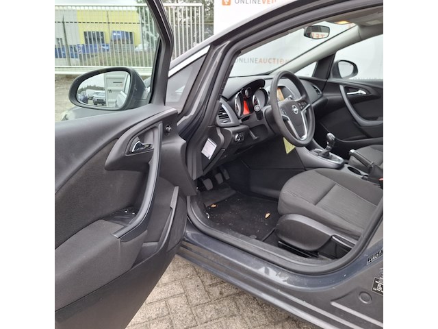 Personenauto, opel, astra - afbeelding 17 van  49