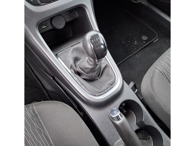 Personenauto, opel, astra - afbeelding 27 van  49