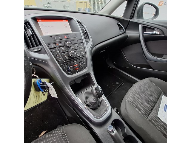 Personenauto, opel, astra - afbeelding 28 van  49