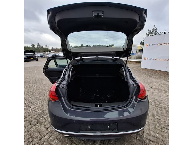 Personenauto, opel, astra - afbeelding 31 van  49