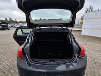 Personenauto, opel, astra - afbeelding 31 van  49