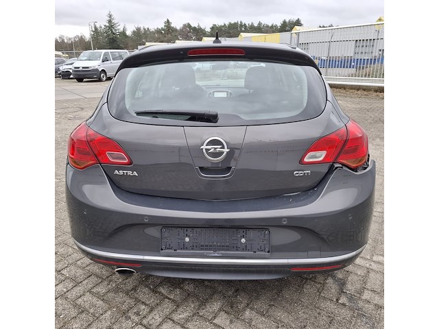Personenauto, opel, astra - afbeelding 47 van  49