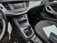 Personenauto, opel, astra - afbeelding 24 van  43
