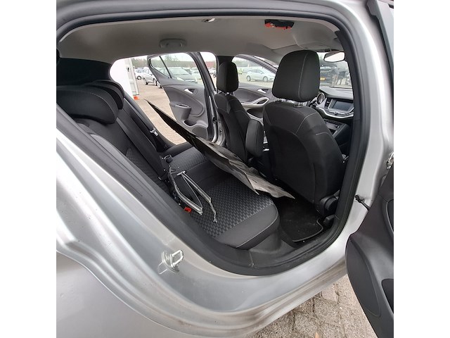 Personenauto, opel, astra - afbeelding 28 van  43