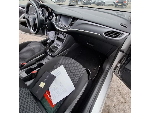 Personenauto, opel, astra - afbeelding 31 van  43