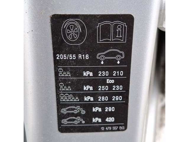 Personenauto, opel, astra - afbeelding 33 van  43