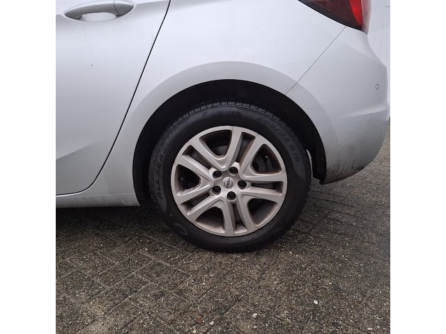 Personenauto, opel, astra - afbeelding 11 van  47