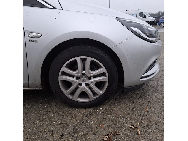 Personenauto, opel, astra - afbeelding 13 van  47
