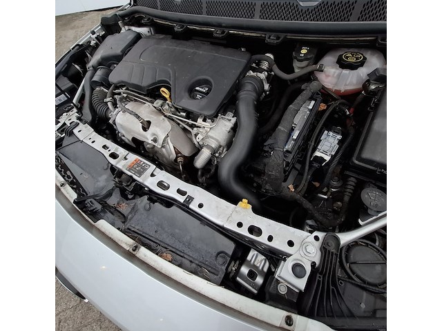 Personenauto, opel, astra - afbeelding 18 van  47