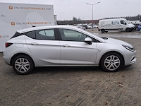 Personenauto, opel, astra - afbeelding 4 van  47