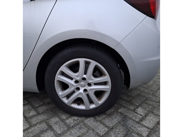 Personenauto, opel, astra - afbeelding 12 van  48