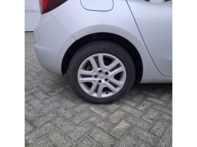 Personenauto, opel, astra - afbeelding 13 van  48