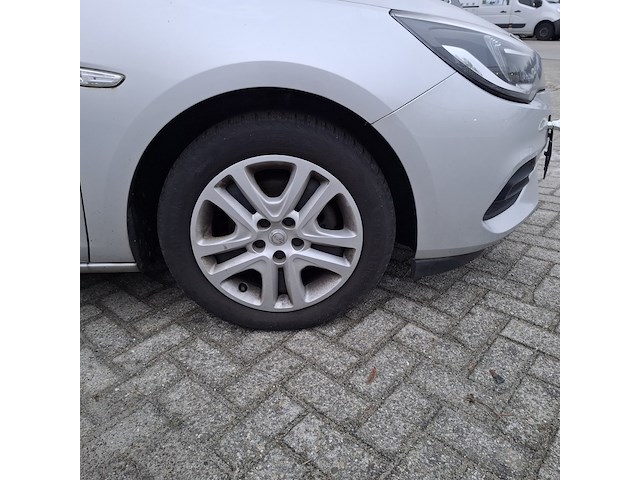 Personenauto, opel, astra - afbeelding 14 van  48