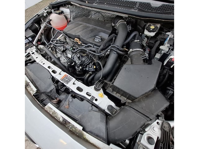 Personenauto, opel, astra - afbeelding 19 van  48