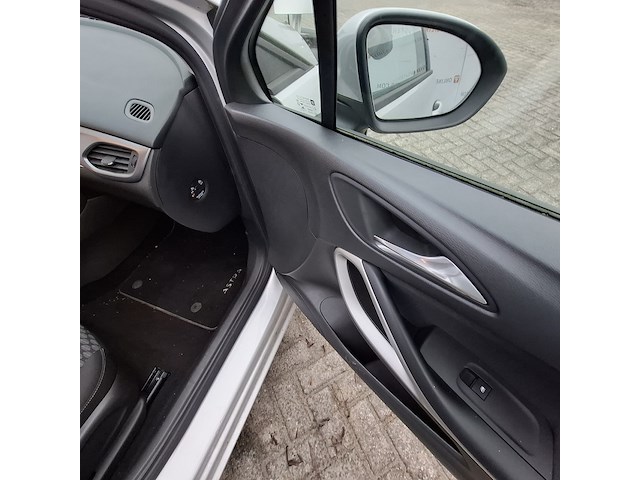 Personenauto, opel, astra - afbeelding 40 van  48