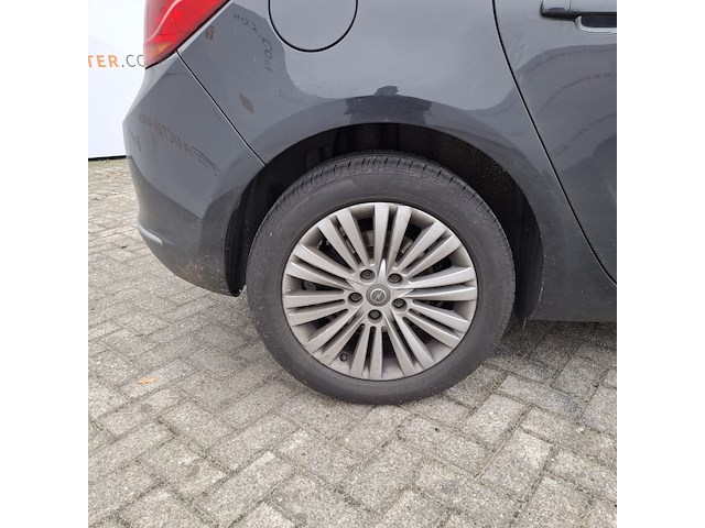 Personenauto, opel, astra - afbeelding 12 van  46