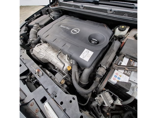 Personenauto, opel, astra - afbeelding 18 van  46