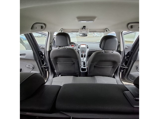 Personenauto, opel, astra - afbeelding 36 van  46