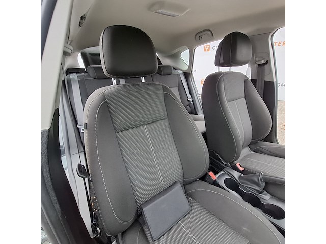 Personenauto, opel, astra - afbeelding 41 van  46