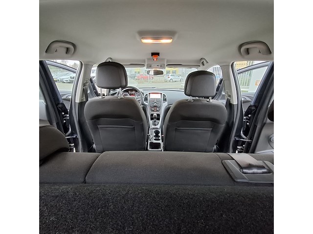 Personenauto, opel, astra - afbeelding 36 van  46