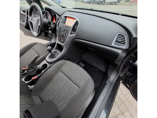 Personenauto, opel, astra - afbeelding 40 van  46