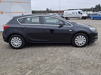 Personenauto, opel, astra - afbeelding 4 van  46