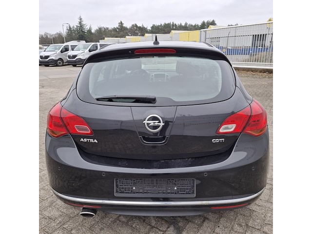 Personenauto, opel, astra - afbeelding 6 van  46