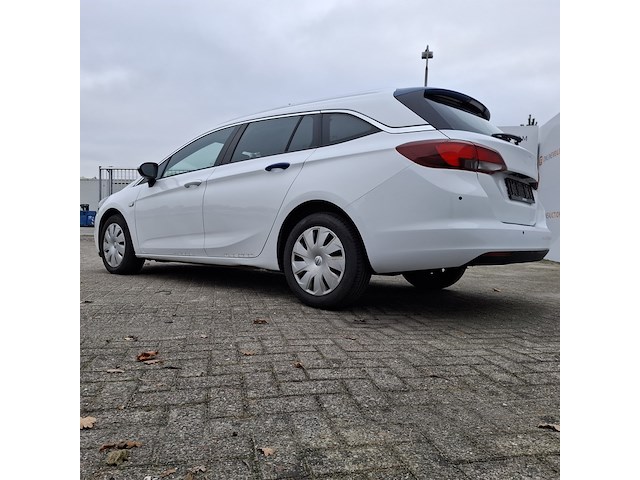 Personenauto, opel, astra - afbeelding 16 van  47