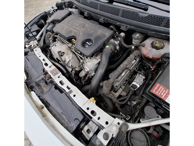 Personenauto, opel, astra - afbeelding 18 van  47