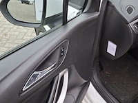 Personenauto, opel, astra - afbeelding 23 van  47