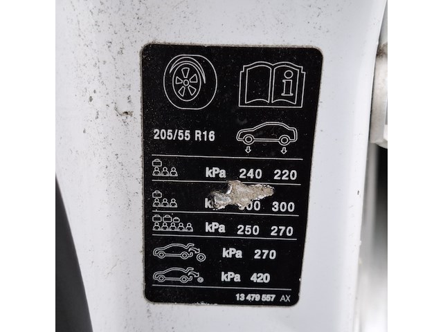 Personenauto, opel, astra - afbeelding 43 van  47