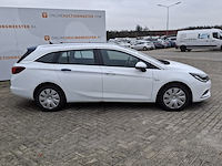 Personenauto, opel, astra - afbeelding 4 van  47