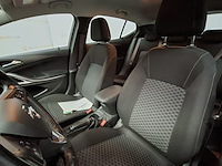 Personenauto, opel, astra - afbeelding 14 van  47