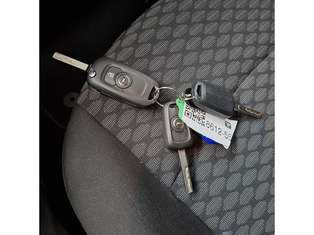 Personenauto, opel, astra - afbeelding 20 van  47