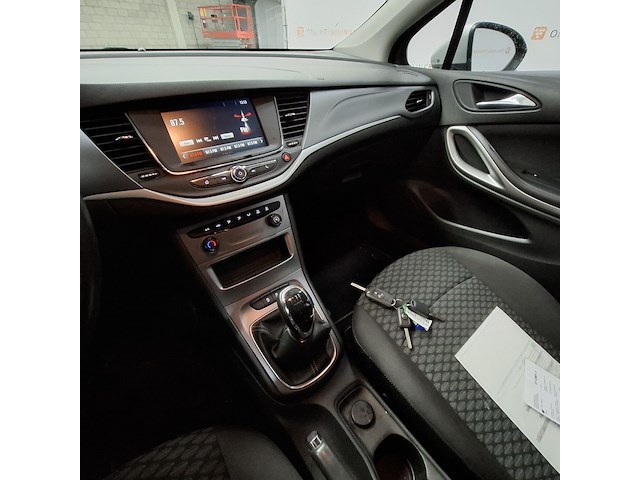 Personenauto, opel, astra - afbeelding 21 van  47