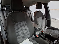 Personenauto, opel, astra - afbeelding 30 van  47