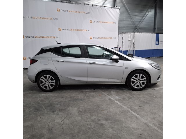 Personenauto, opel, astra - afbeelding 34 van  47