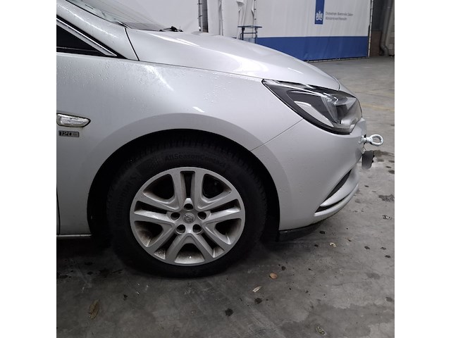 Personenauto, opel, astra - afbeelding 9 van  52