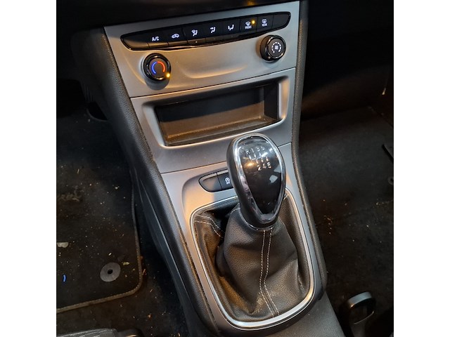 Personenauto, opel, astra - afbeelding 24 van  52