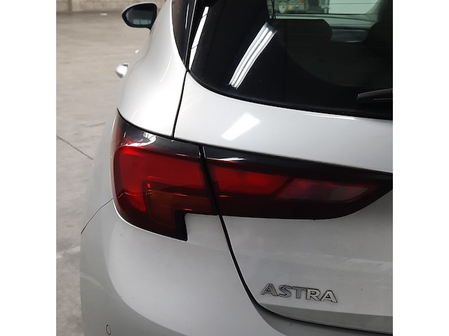 Personenauto, opel, astra - afbeelding 3 van  46