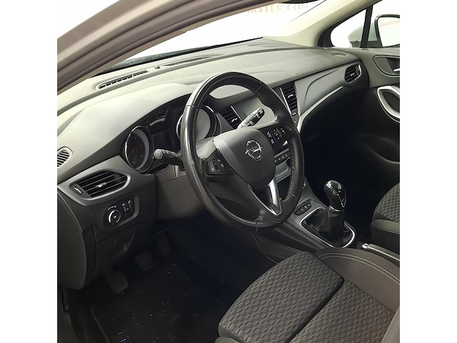 Personenauto, opel, astra - afbeelding 18 van  46