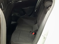 Personenauto, opel, astra - afbeelding 30 van  46