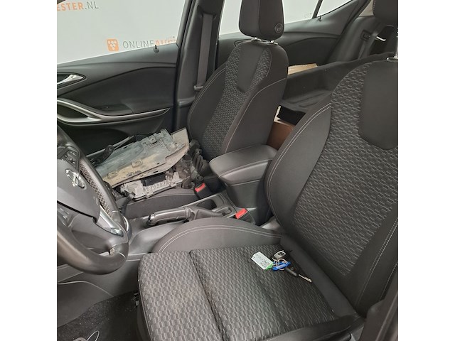 Personenauto, opel, astra - afbeelding 4 van  26