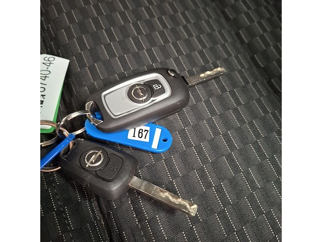 Personenauto, opel, astra - afbeelding 5 van  26